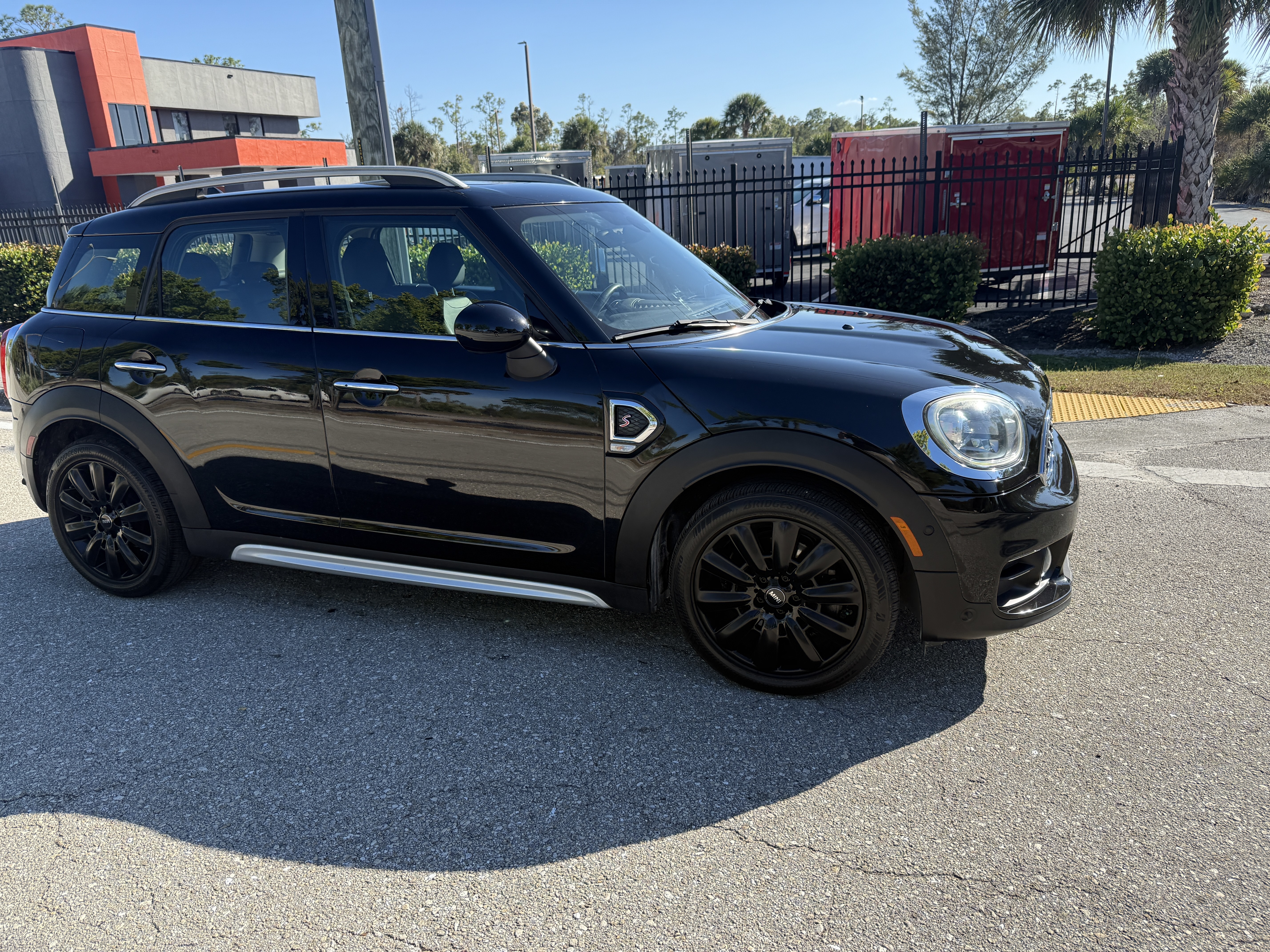 2018 MINI Countryman S's photo