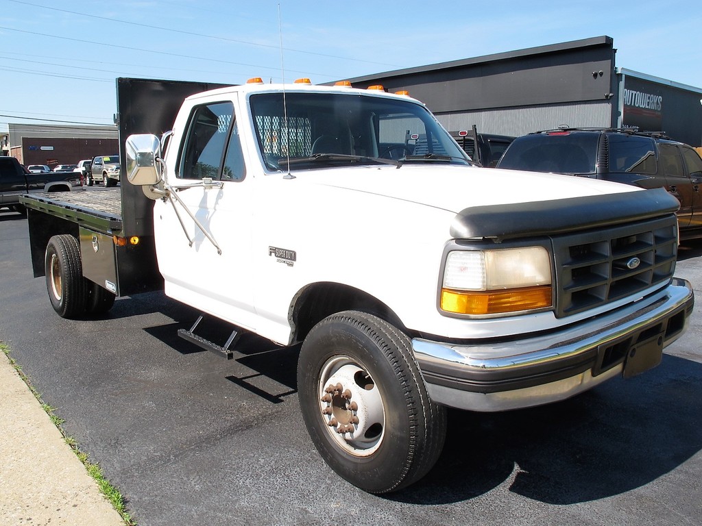 Autowerks of NWA Used 1996 White Ford F450 SD For Sale In