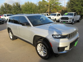 2025 Jeep Grand Cherokee L Laredo's photo