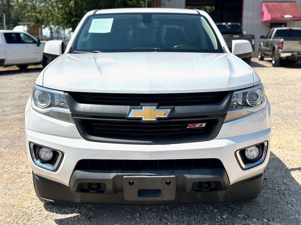 2018 Chevrolet Colorado Z71 photo 2