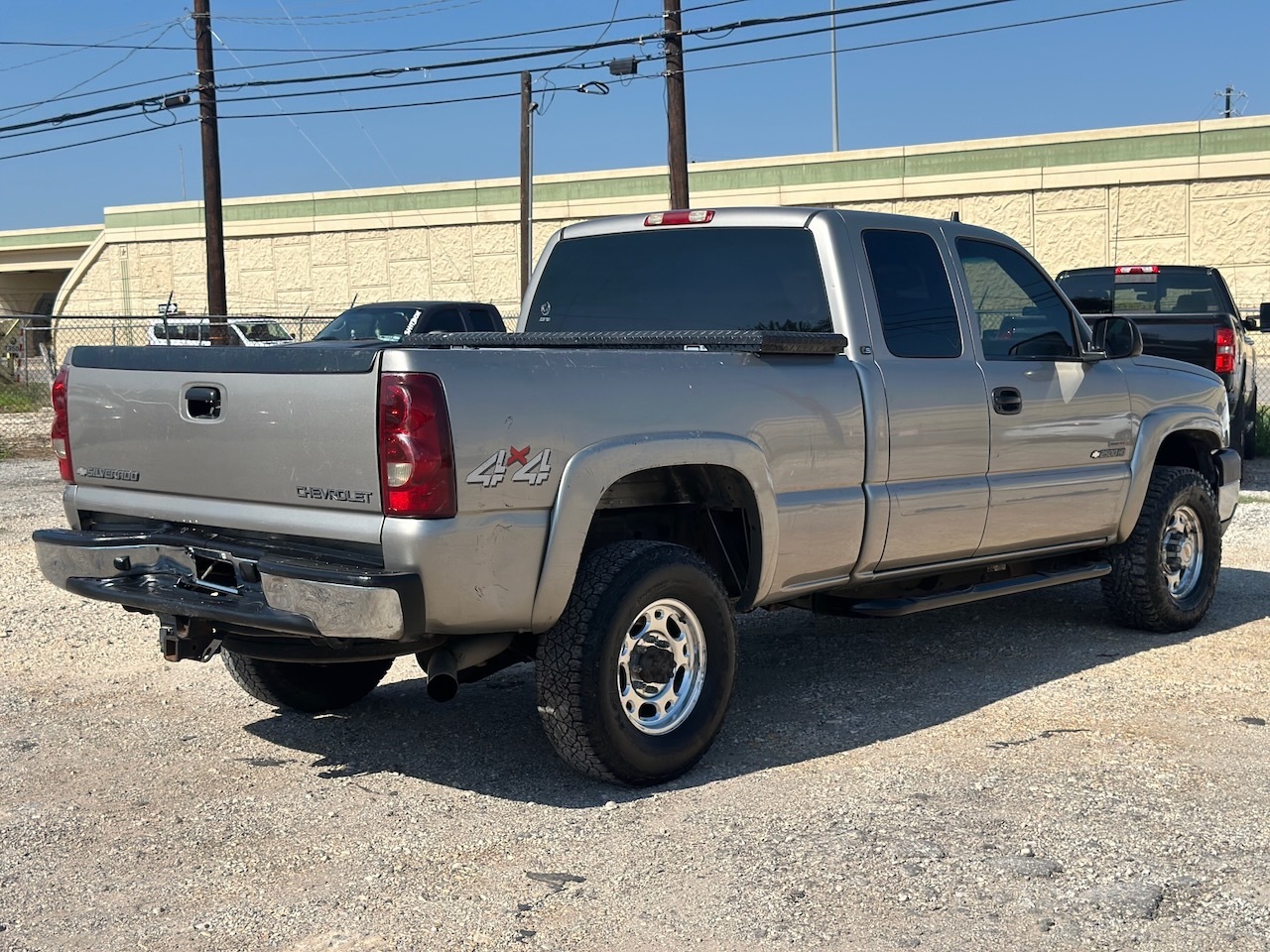 2003 Chevrolet Silverado 2500HD LT photo 5