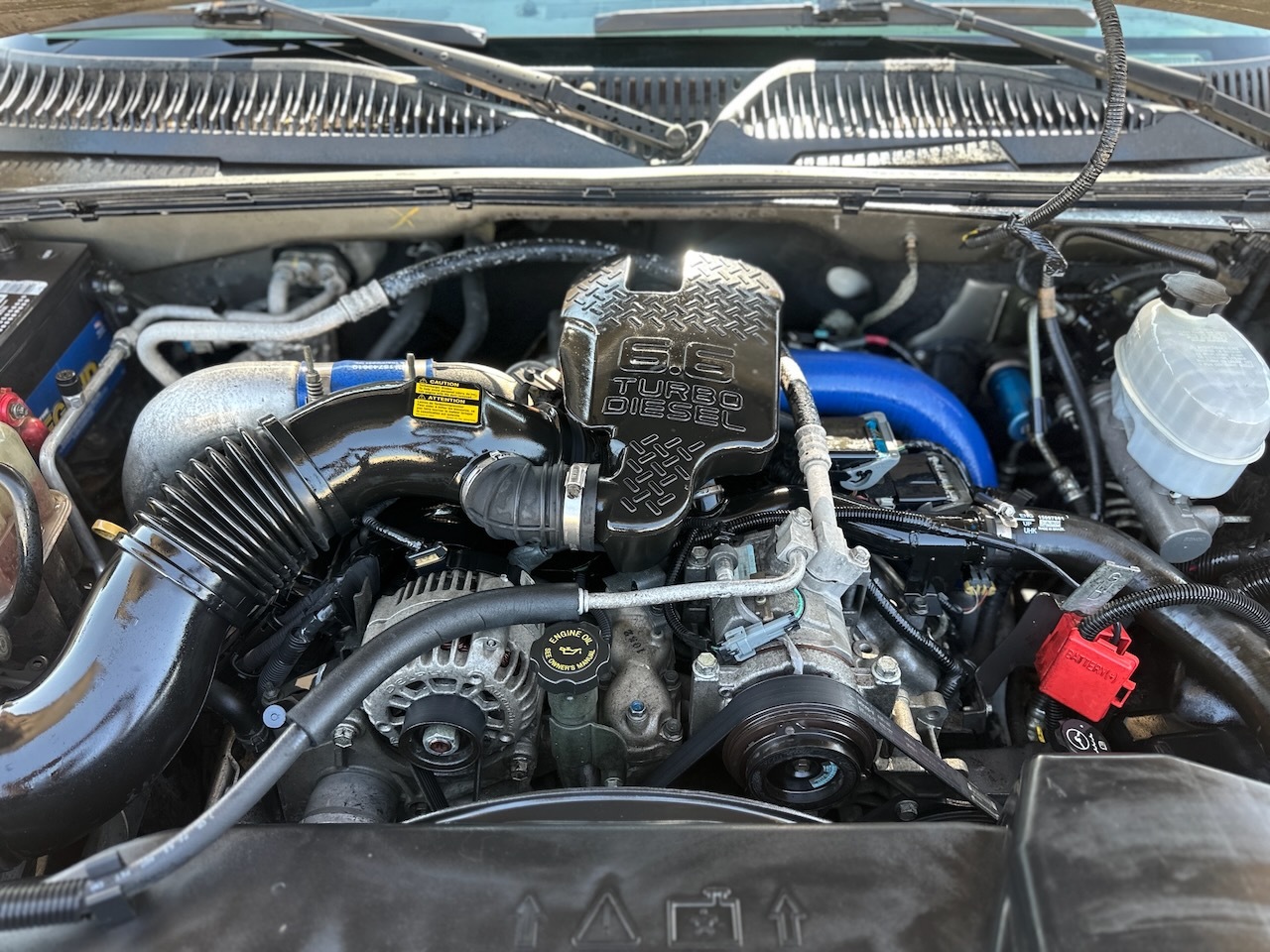 2003 Chevrolet Silverado 2500HD LT photo 9