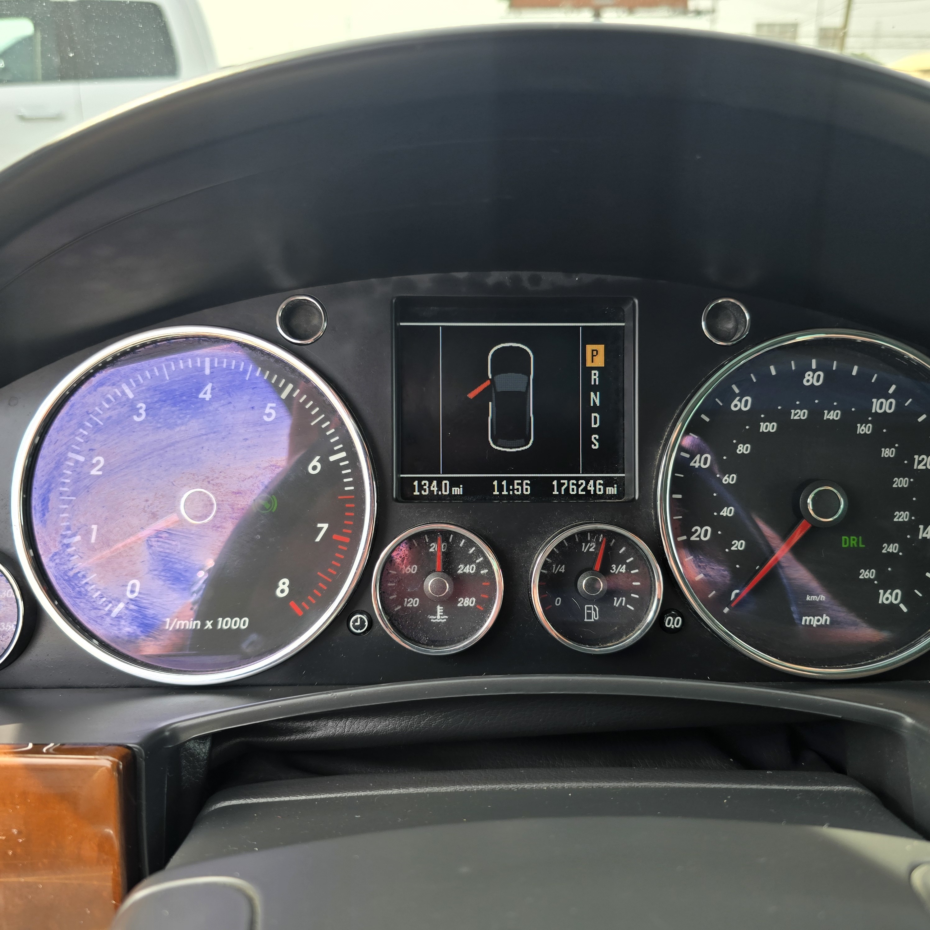 2005 Volkswagen Touareg V8 photo 3