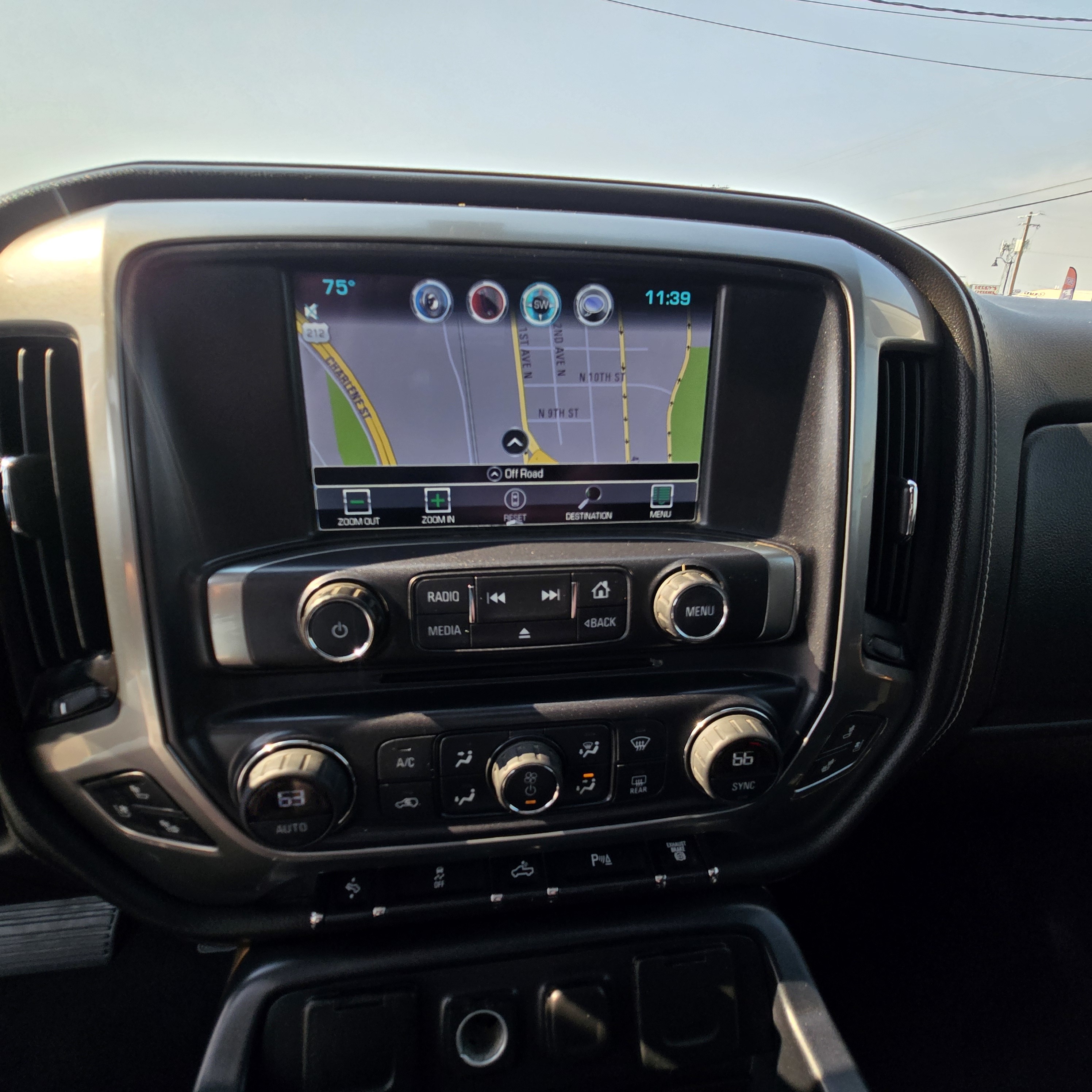 2016 Chevrolet Silverado 3500HD LTZ photo 3