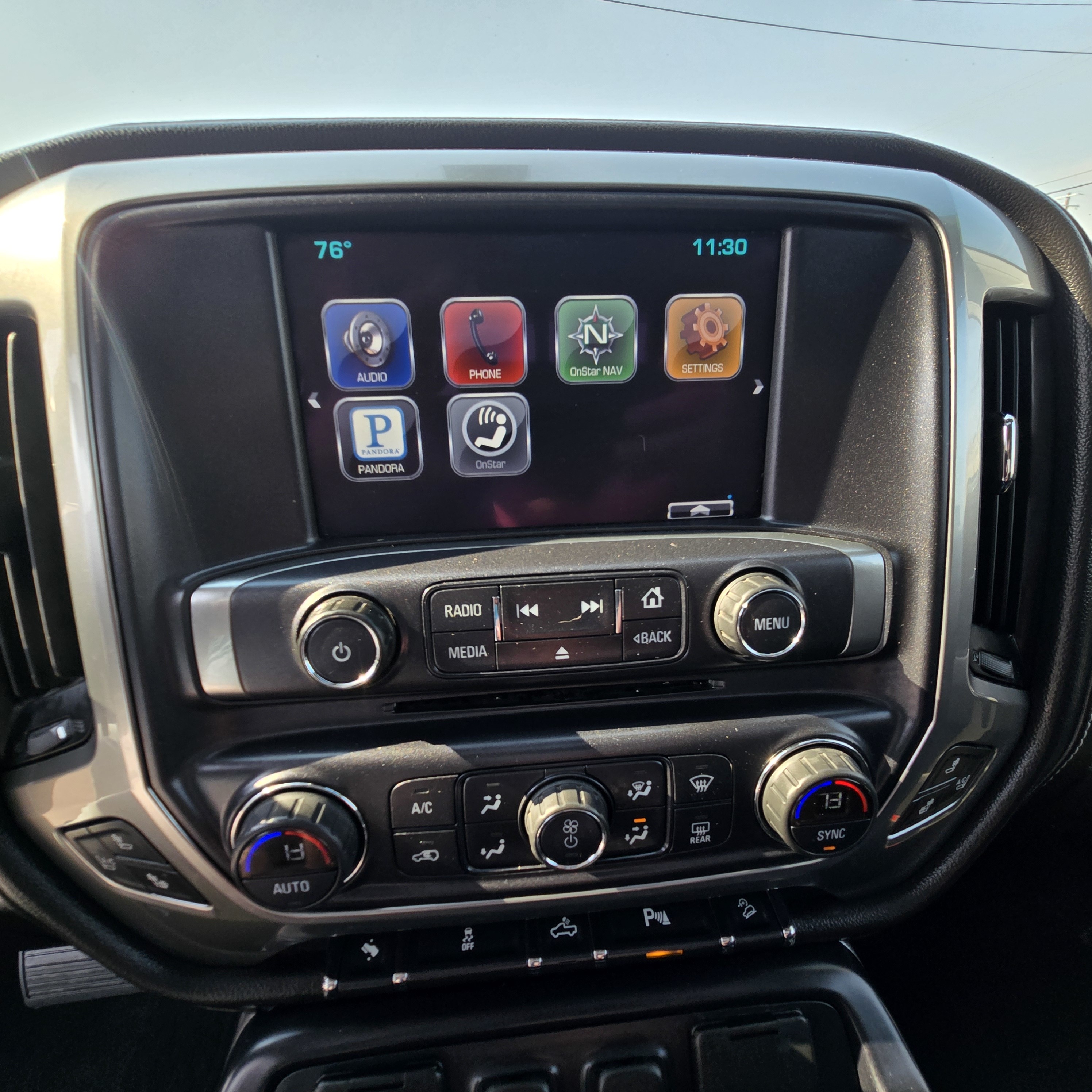 2015 Chevrolet Silverado 2500HD LTZ photo 4