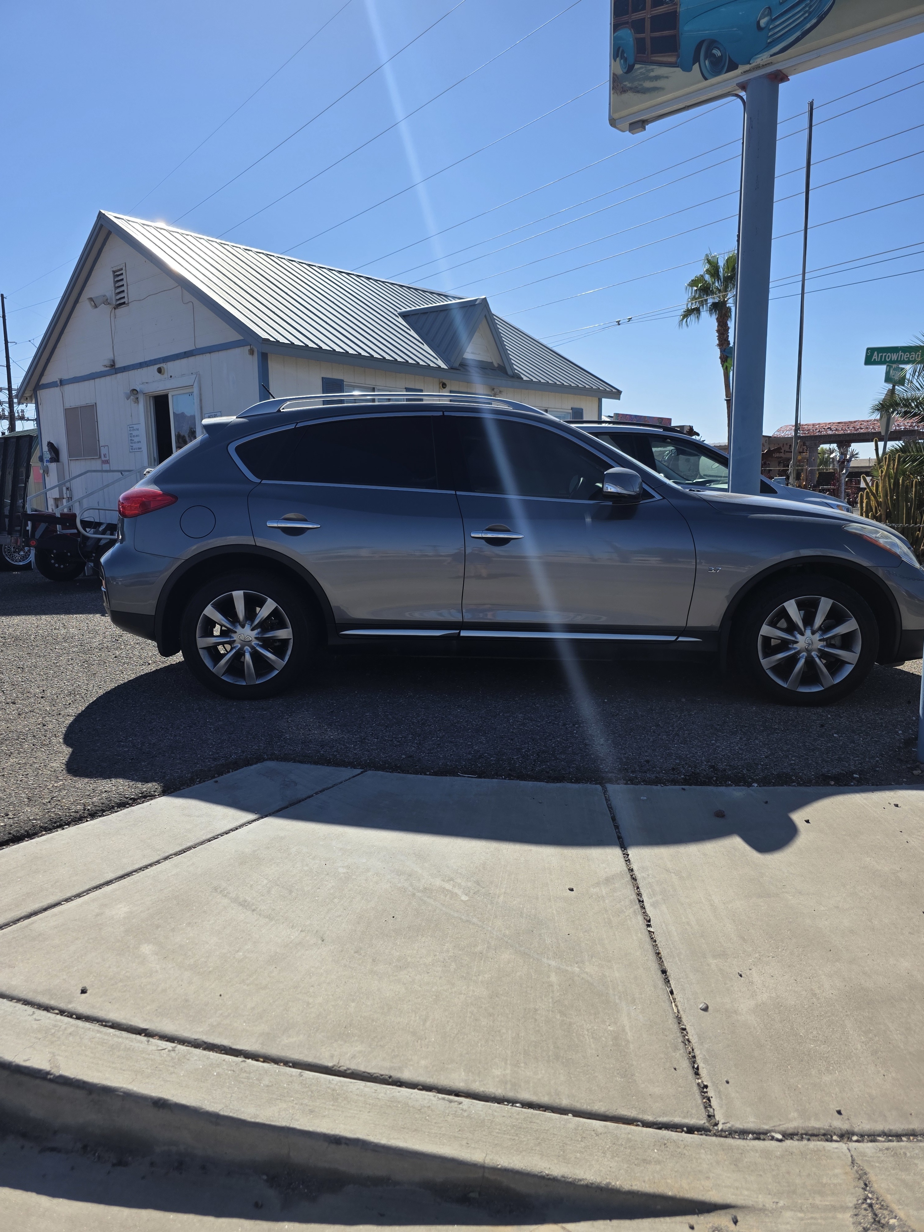2016 INFINITI QX50