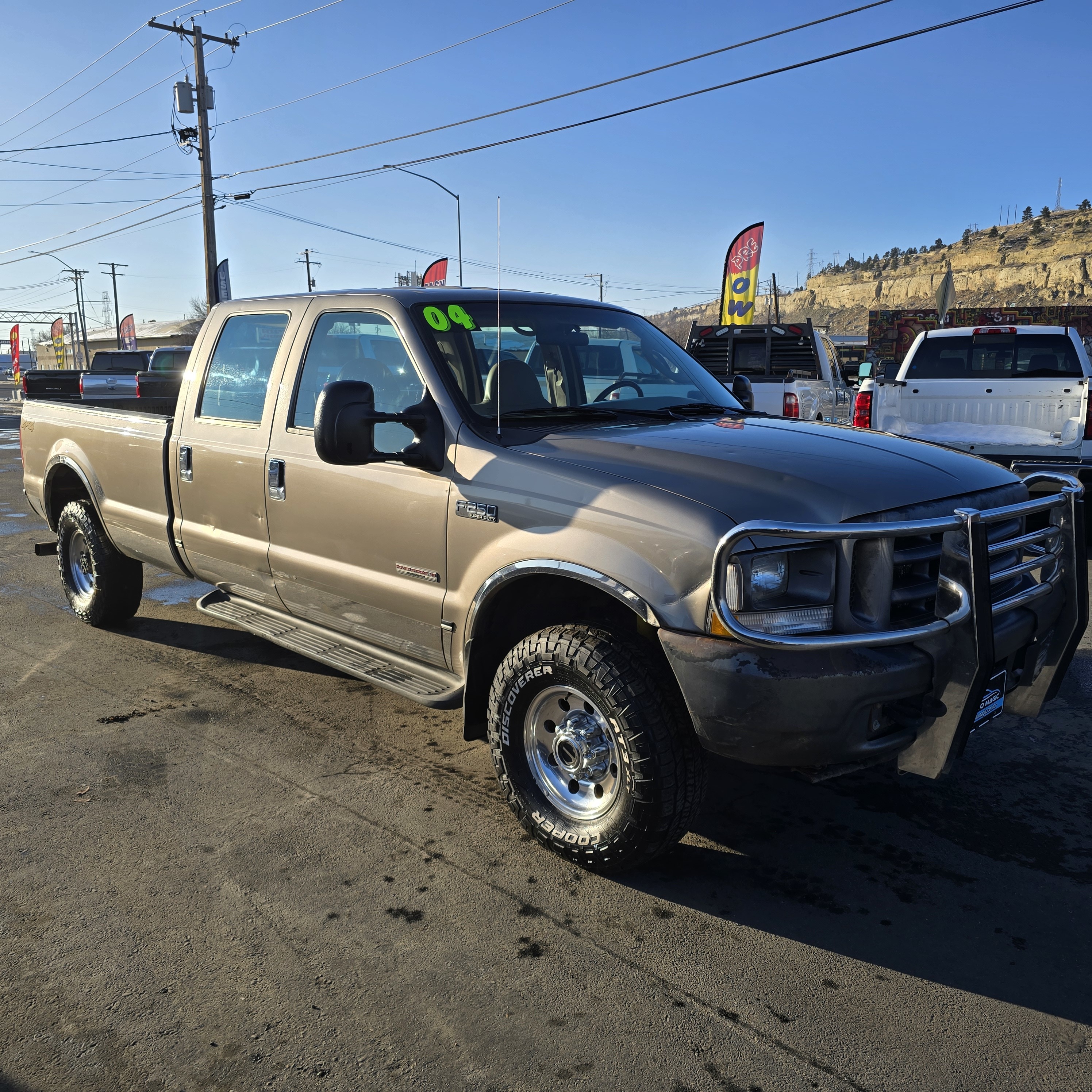2004 Ford F-250 Super Duty XL Crew Cab LB 4WD Pickup Truck Four-Wheel Drive Manual