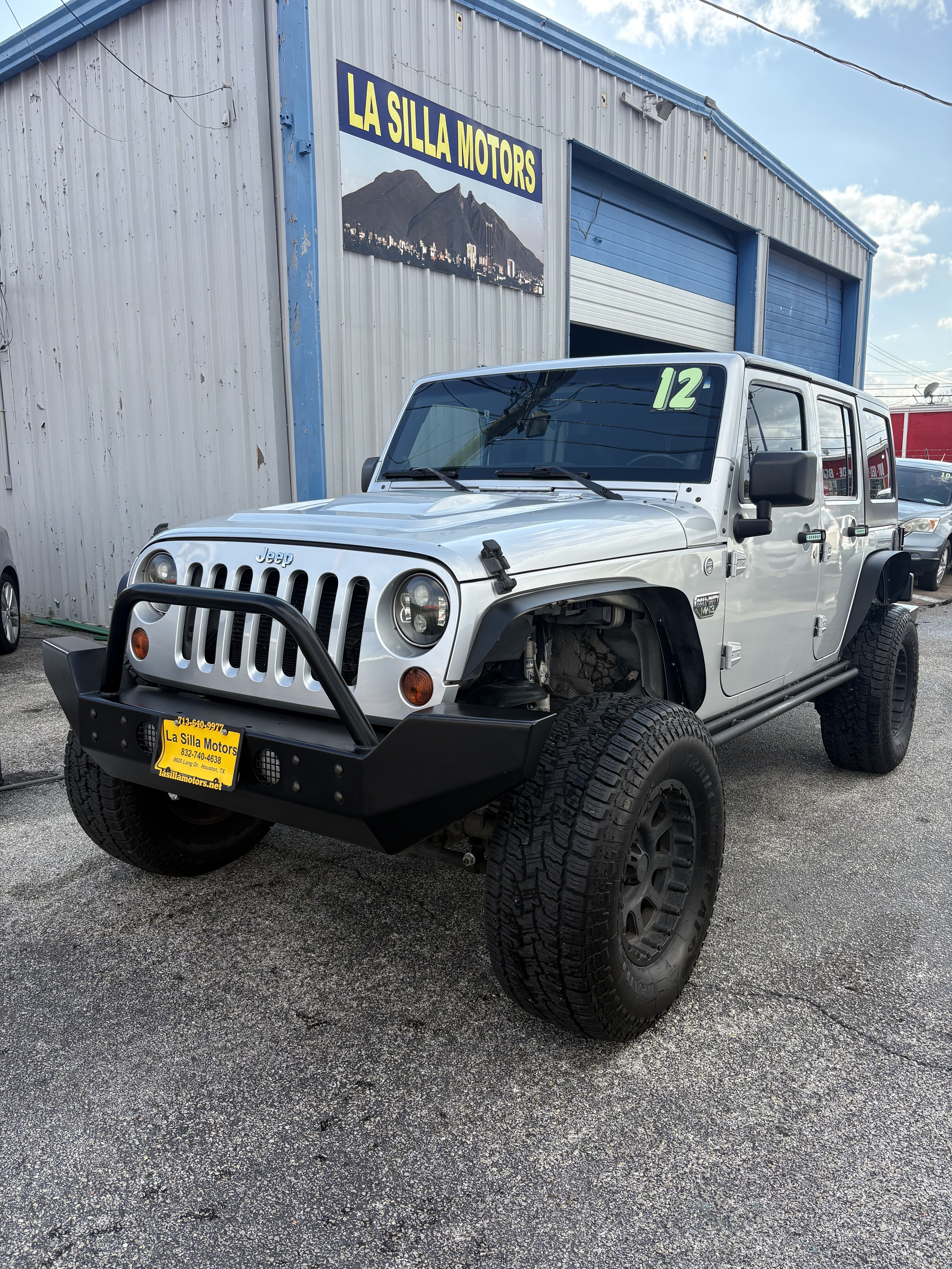 2012 Jeep Wrangler Unlimited Rubicon's photo