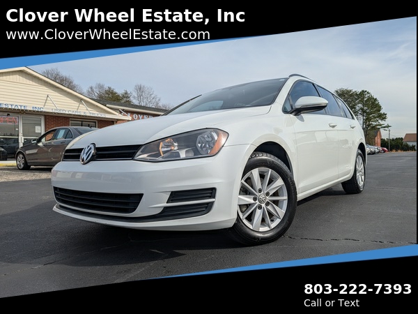 2017 Volkswagen Golf SportWagen S's photo