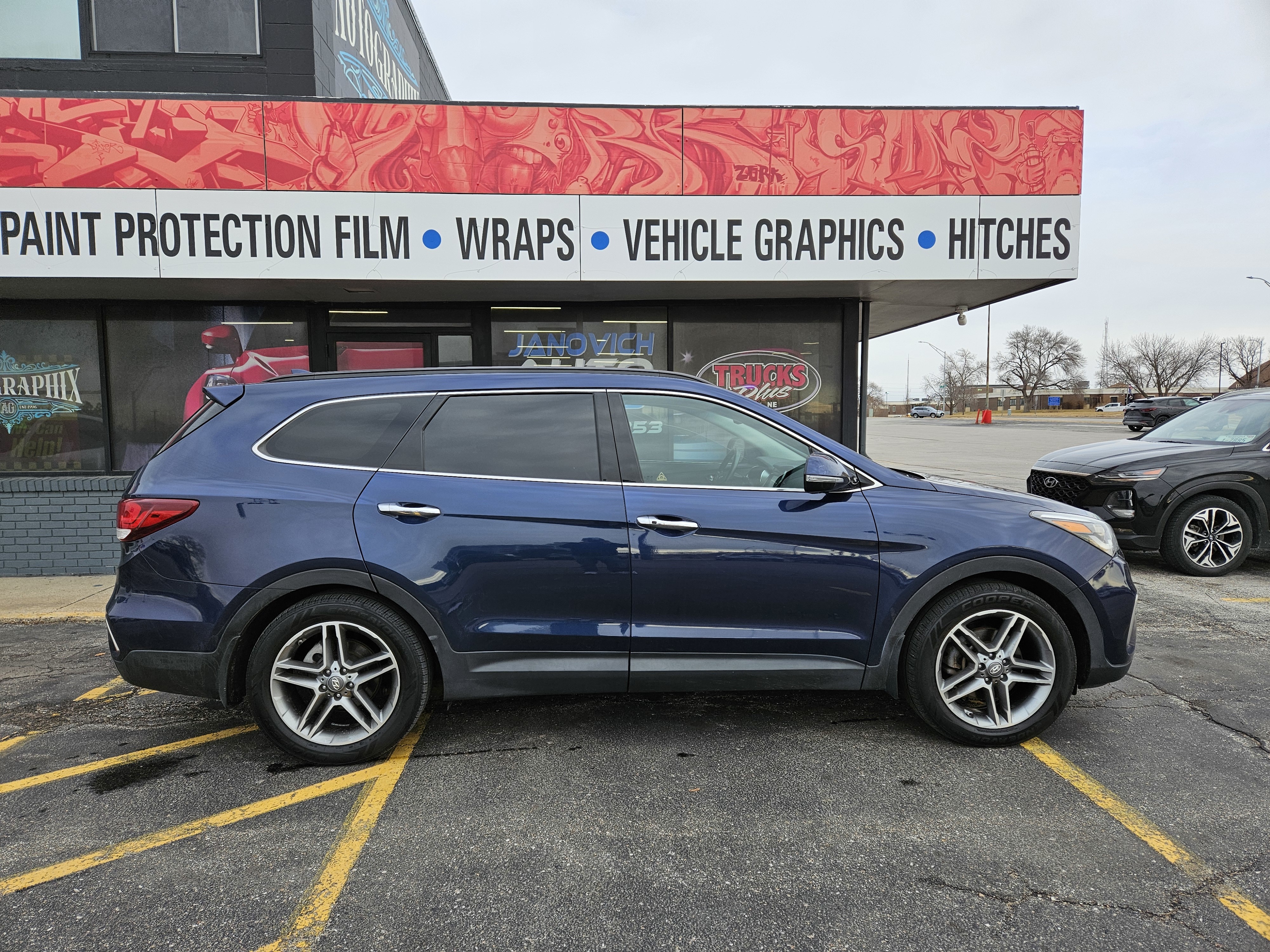 2017 Hyundai Santa Fe Ultimate's photo