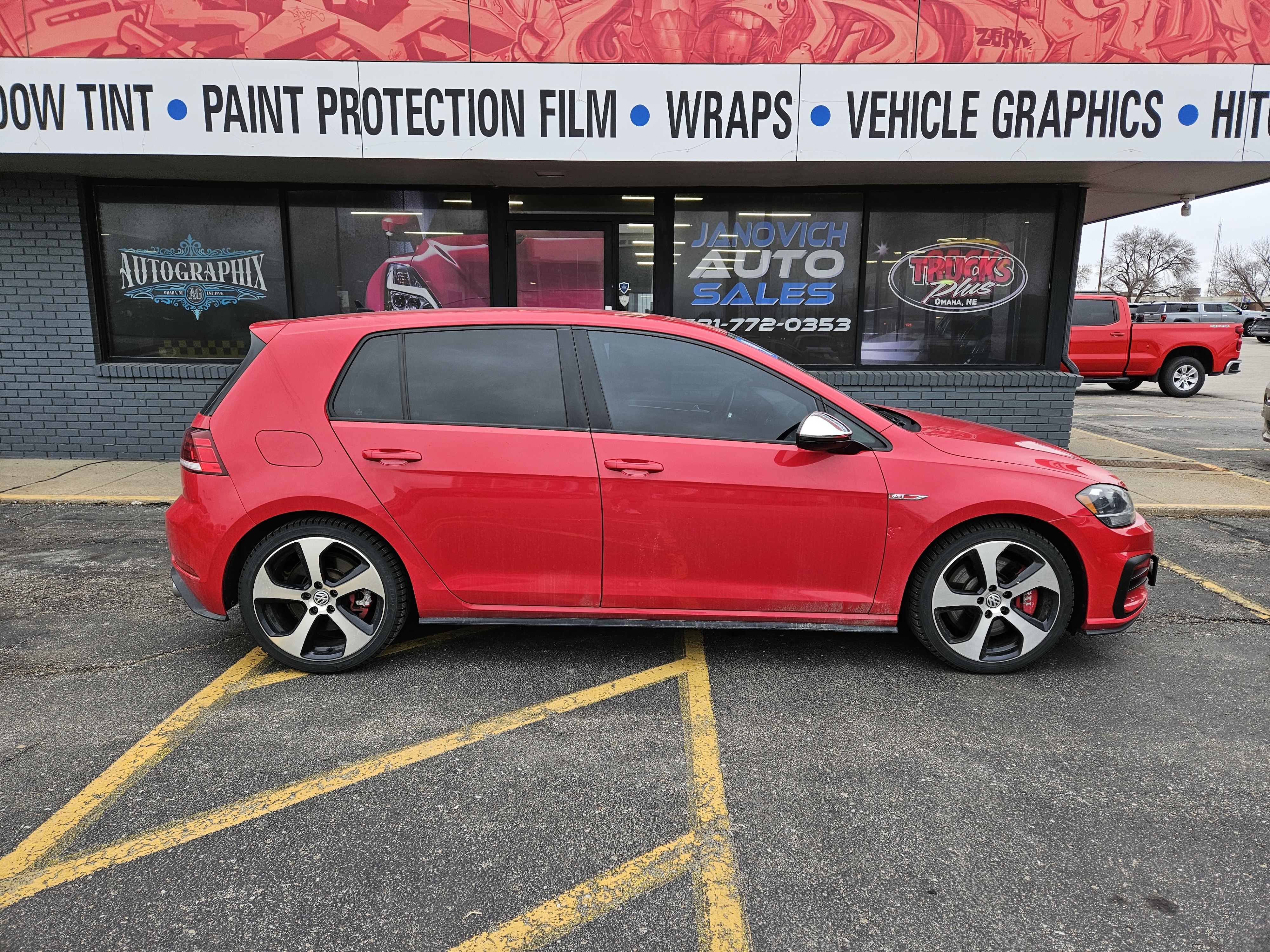 2019 Volkswagen Golf GTI Base's photo