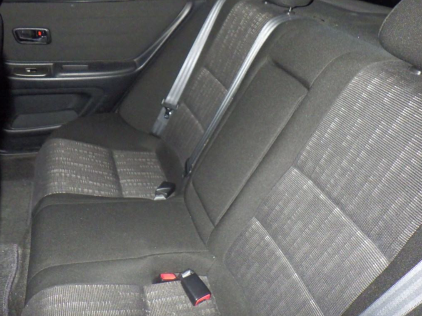 2001 Toyota Altezza JDM car for sale — photo 14 of 16