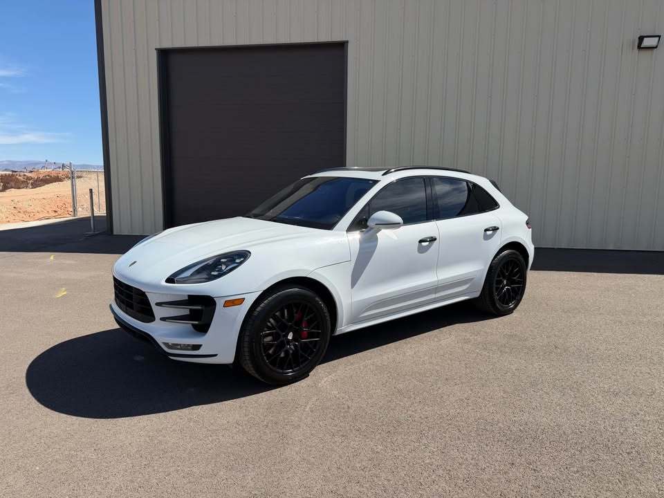 2018 Porsche Macan Turbo