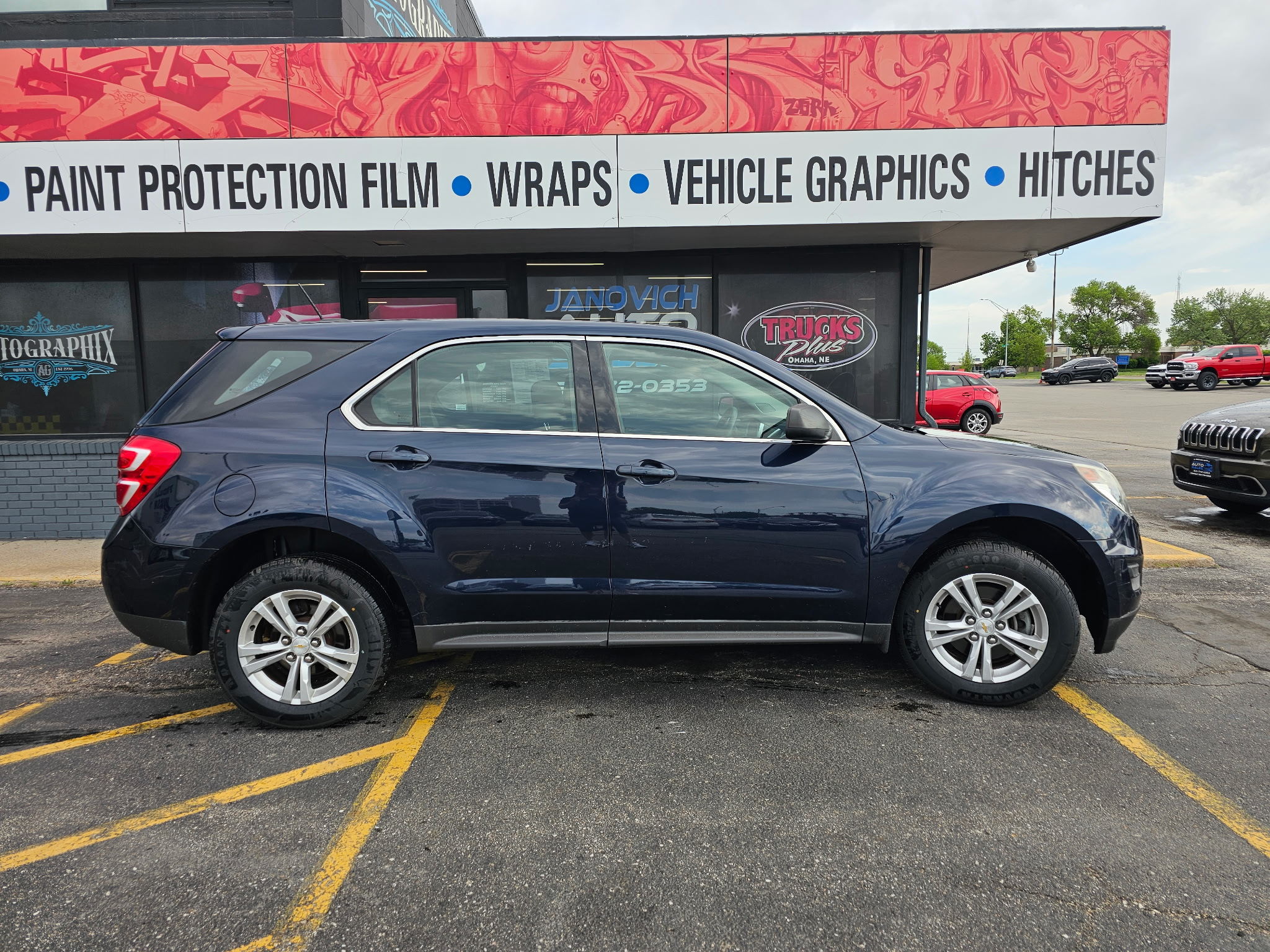 2016 Chevrolet Equinox AWD LS's photo