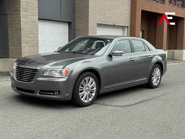 2012 Chrysler 300 Limited AWD's photo