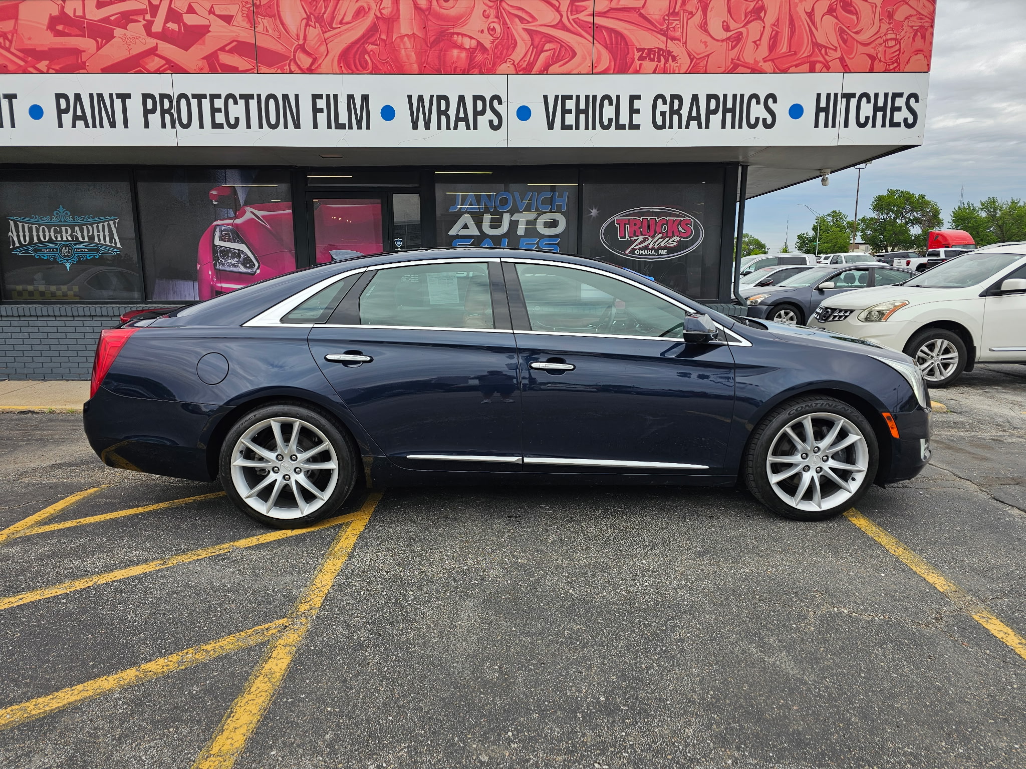 2017 Cadillac XTS 3.6L AWD Premium Luxury's photo