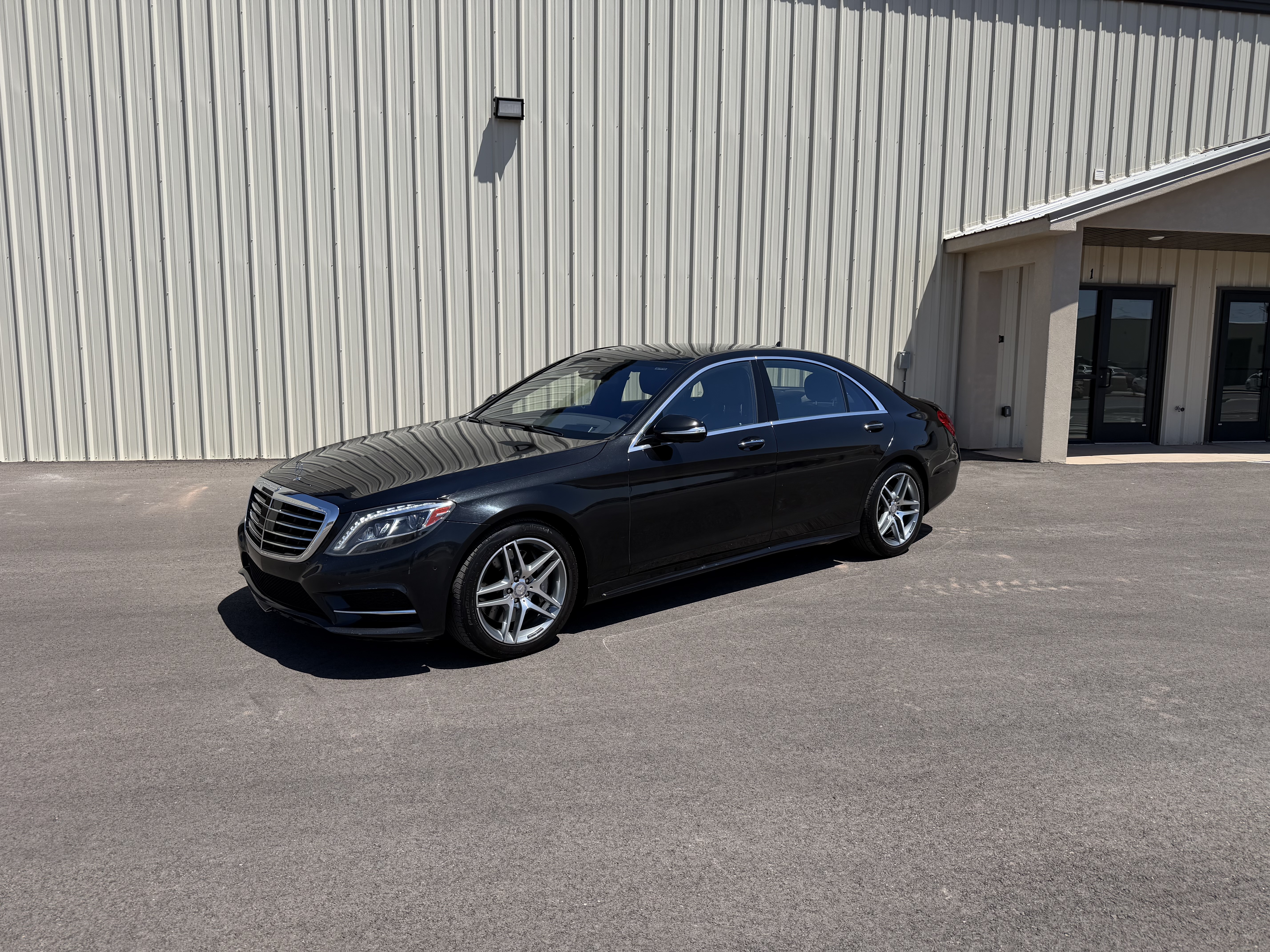 2015 Mercedes-Benz S-Class S550 4MATIC's photo