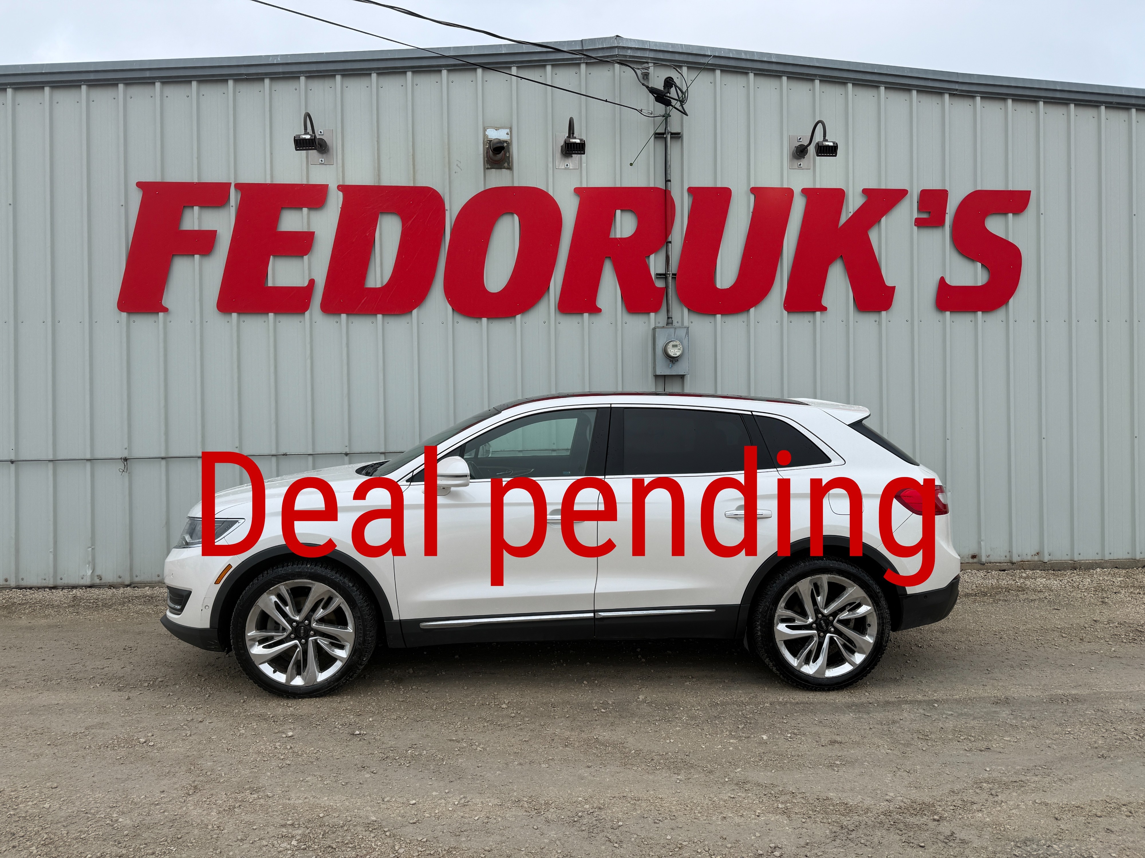 White 2016 Lincoln MKX Reserve AWD SUV / Crossover All-Wheel Drive Automatic