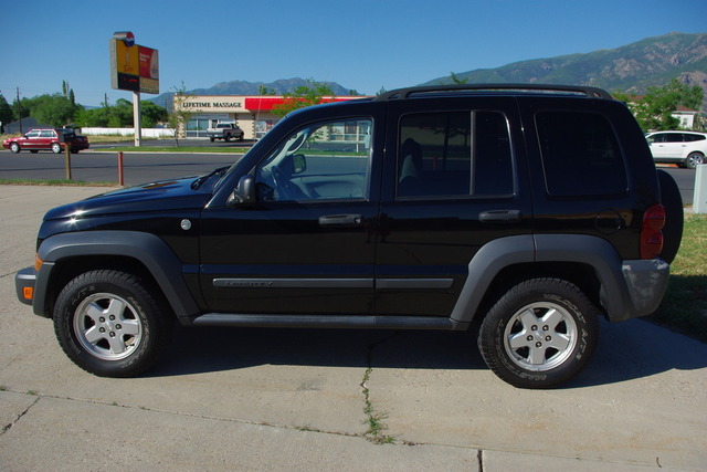 Auto Realm Used 2007 Black Jeep Liberty For Sale In