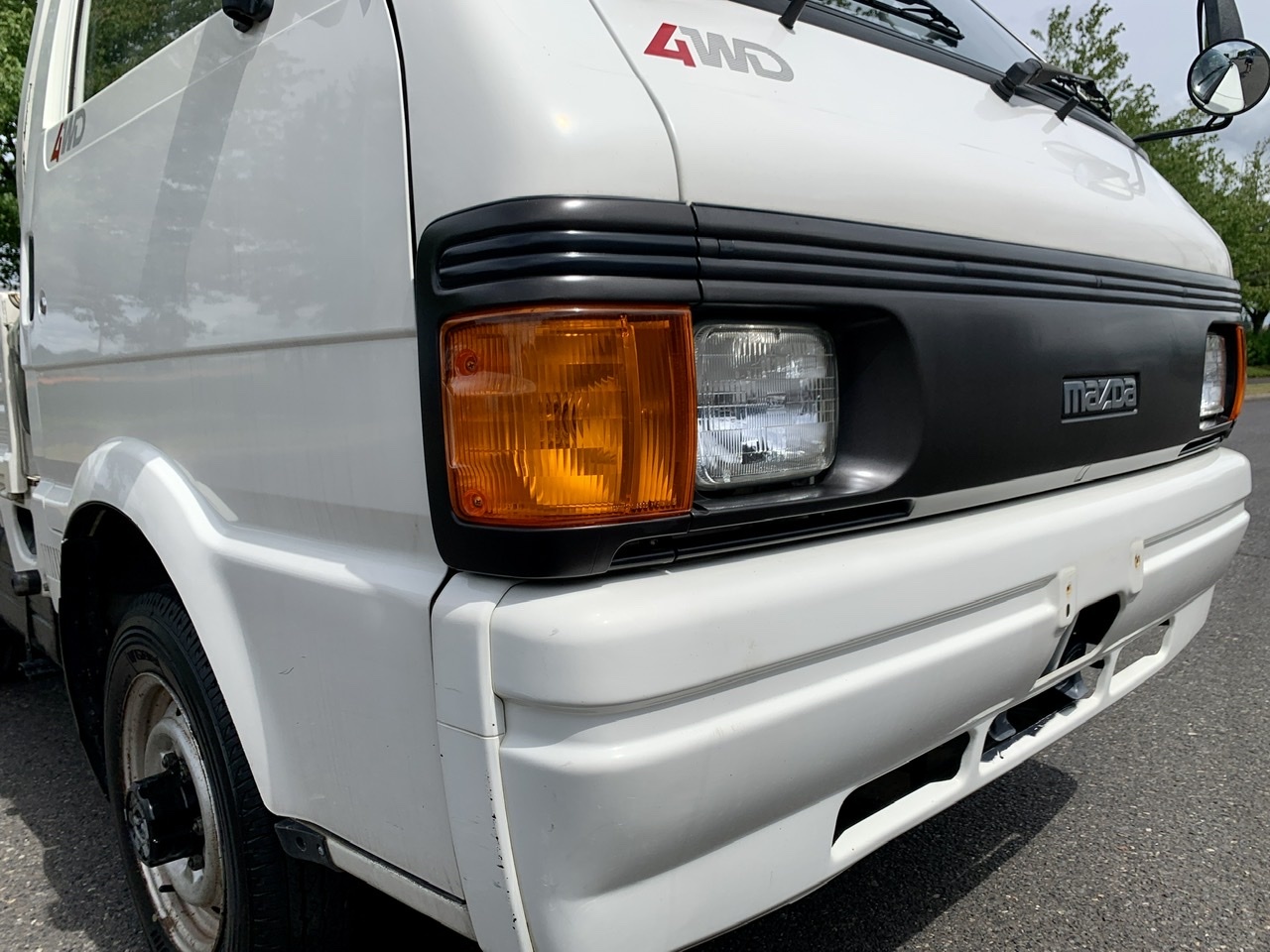 Boeki USA | Used 1993 White Mazda Bongo Dually 1.8L For ...