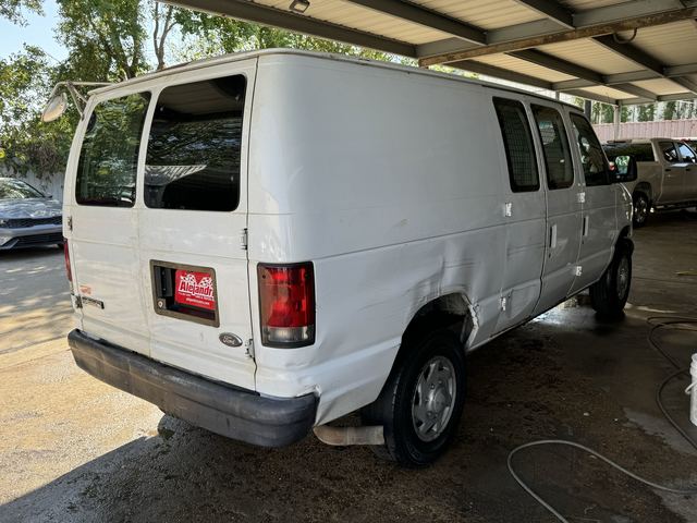 2006 Ford Econoline Van Commercial photo 2