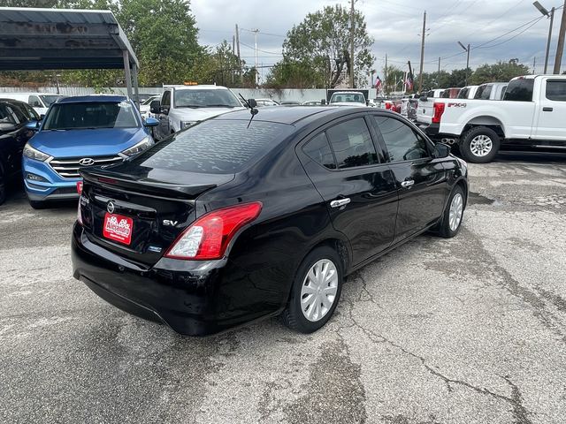 2016 Nissan Versa Sedan SV photo 5