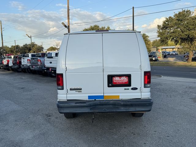 2013 Ford E-Series Econoline Van Commercial photo 3