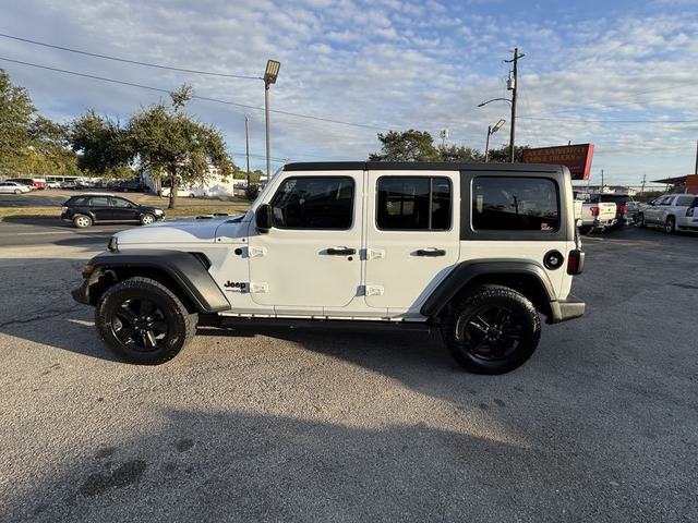 2020 Jeep Wrangler Unlimited Altitude photo 2