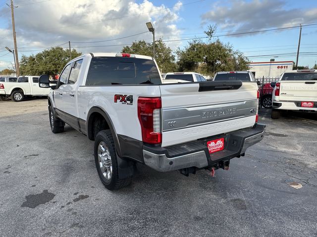 2017 Ford F-250 Super Duty King Ranch photo 3