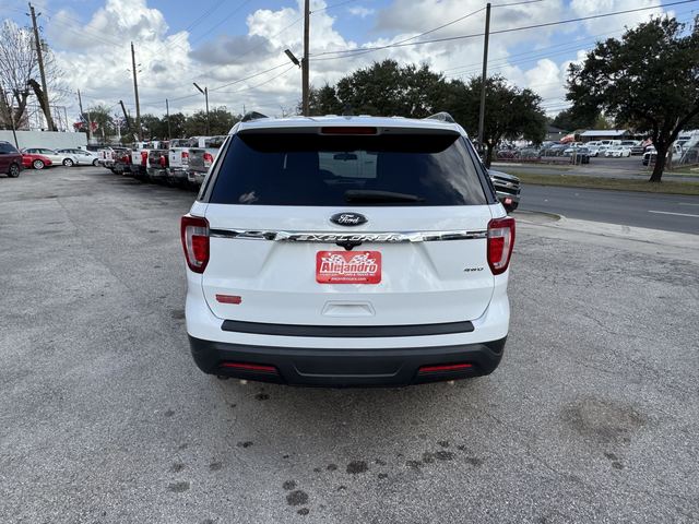 2018 Ford Explorer Base photo 4