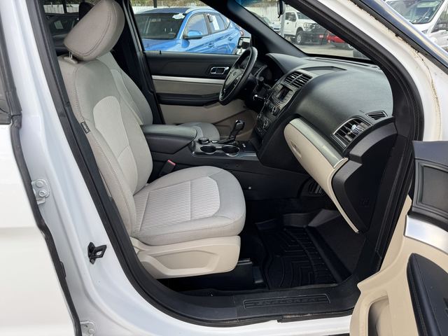 2018 Ford Explorer Base photo 20