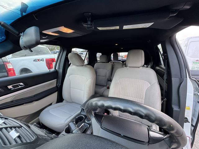 2018 Ford Explorer Base photo 26