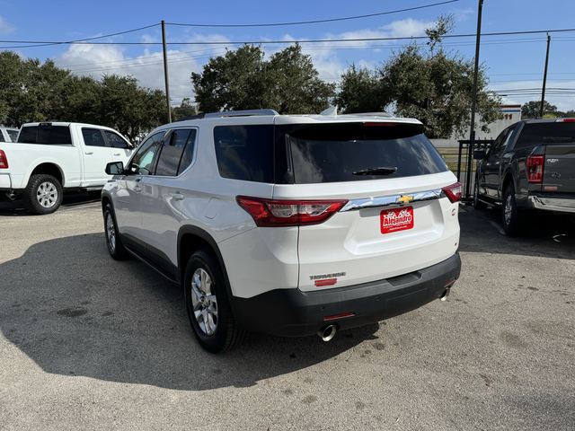 2018 Chevrolet Traverse 1LT photo 3