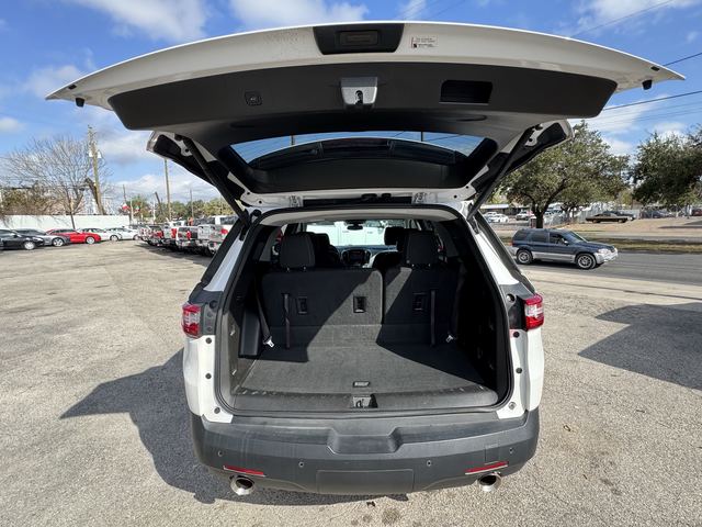 2018 Chevrolet Traverse 1LT photo 13